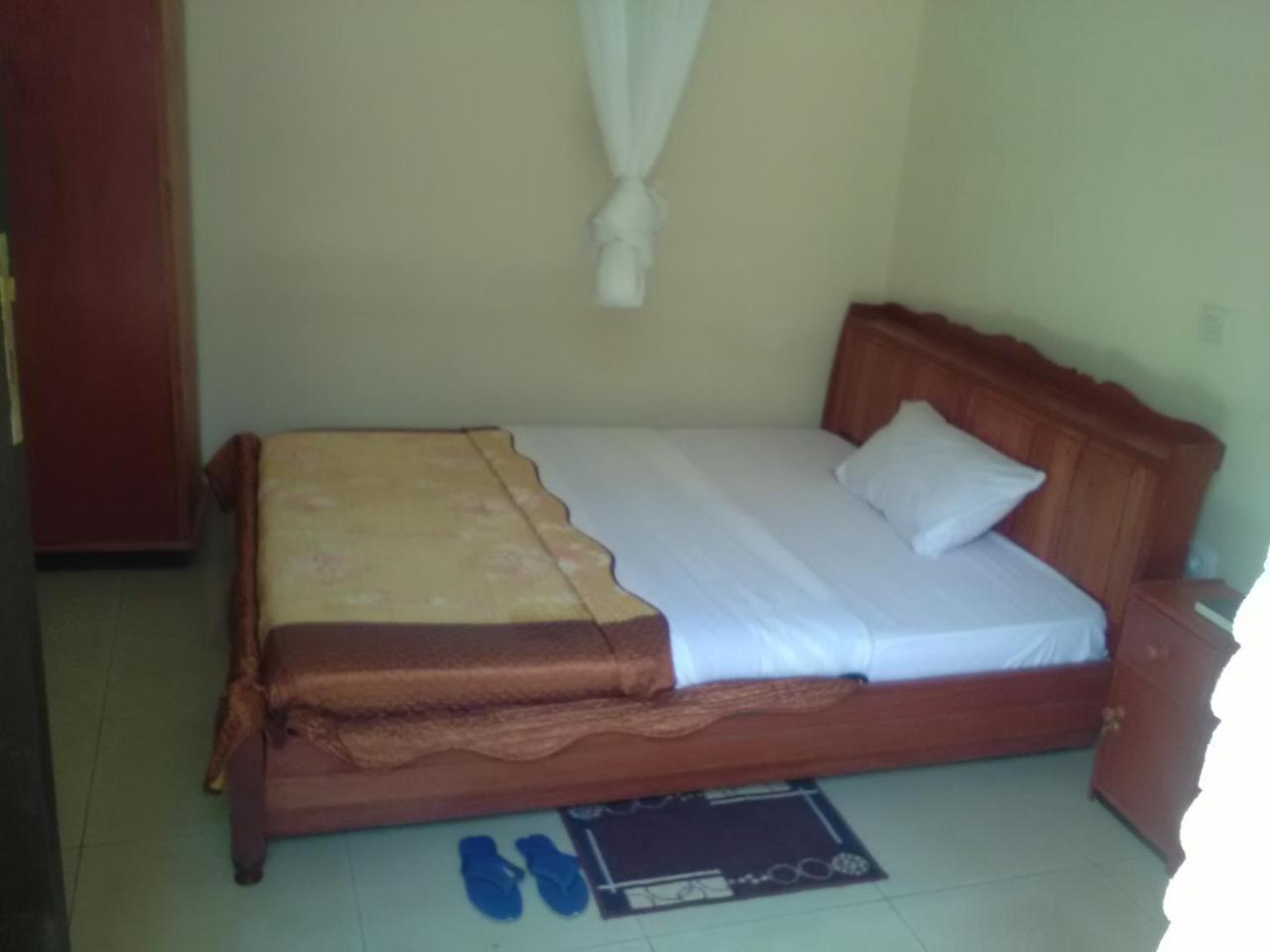 Gloria Motel Cyangugu Экстерьер фото
